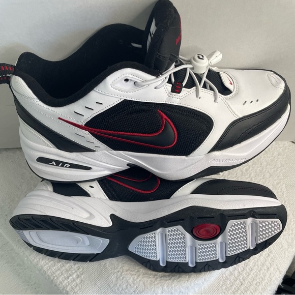 Nike Black & White Air Monarch ~ Size 11
Athletic ~ Training Shoes - Picture 6 of 14